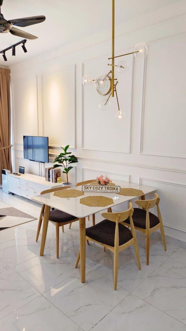 Sky Cozy Troika Residence, 1 Bedroom 4-6 Pax, 2 Bedrooms 6-8 Pax, Pool Vew, Sky & City View, Free Parking, Pool, Unlimited Wifi & Netflix Kota Bharu Exterior foto